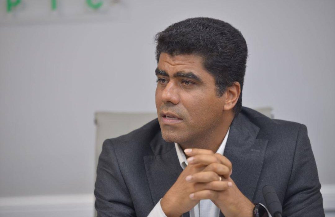 امید شهرآزاد مدیر مالی آپادانا خلیج فارس شد