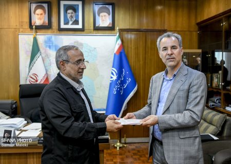 آیین تکریم و معارفه در وزارت نفت برگزار شد