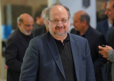   خطر بیخ گوش شریعتمداری؛ سازمان بورس اعضای جدید هیئت‌مدیره هلدینگ خلیج فارس را تأیید کرد