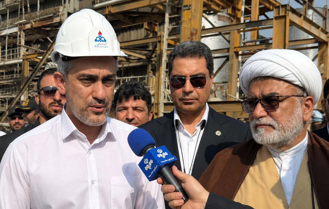 وزیر اقتصاد از پالایشگاه سوم پارس جنوبی بازدید کرد