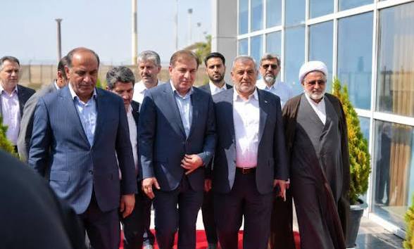 بازدید حمید بورد از تأسیسات آسیبدیده نفت و پتروشیمی عسلویه